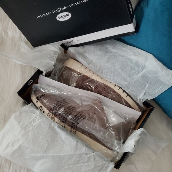 NEW Dr Scholl's Insane Perforation Slip-on Sneaker - Picture 7 of 8